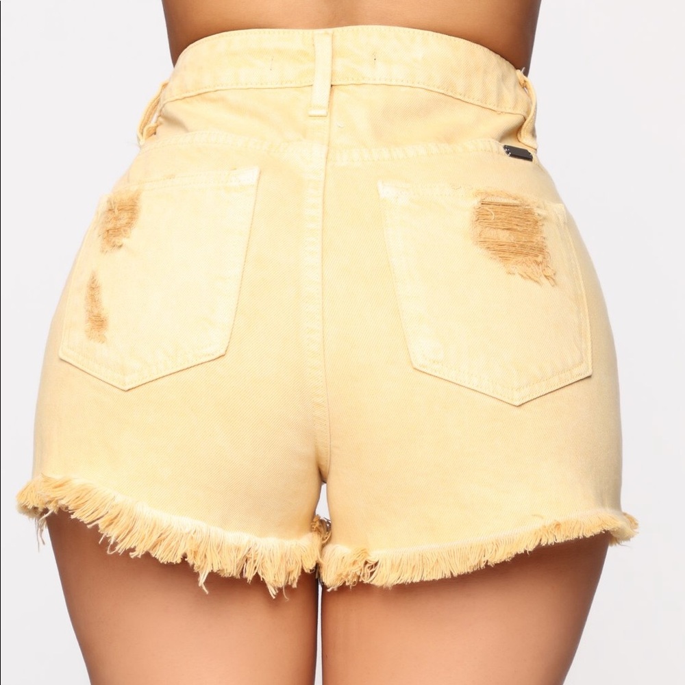 High Waist Distressed Shorts - Picture 2 of 2